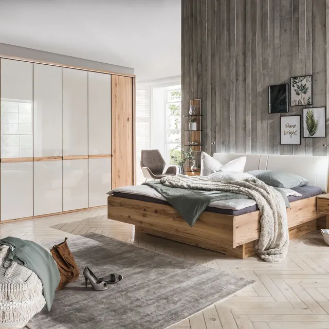 Schlafzimmermöbel, Betten und Matratzen